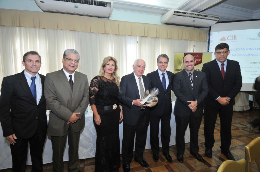 Nilton Molina avalia longevidade e previdência