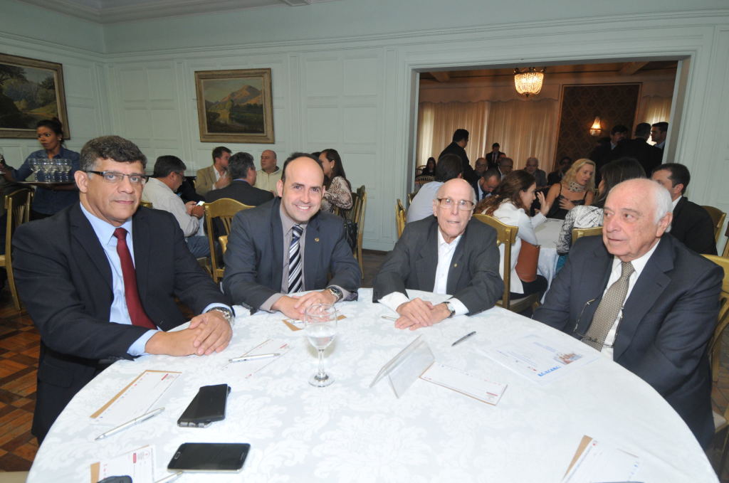 Palestra Nilton Molina