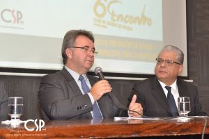 27/03/2019 –  6º Encontro do Clube de Seguros de Pessoas de Minas Gerais (CSP-MG). Após a palestra, o presidente da FenaPrevi e lideranças do mercado participaram de debate e responderam às perguntas dos participantes.