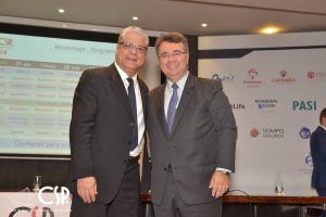 27/03/2019 –  6º Encontro do Clube de Seguros de Pessoas de Minas Gerais (CSP-MG). Após a palestra, o presidente da FenaPrevi e lideranças do mercado participaram de debate e responderam às perguntas dos participantes.