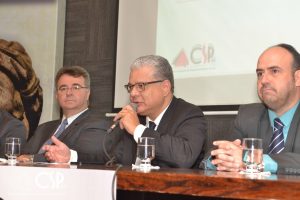 27/03/2019 –  6º Encontro do Clube de Seguros de Pessoas de Minas Gerais (CSP-MG). Após a palestra, o presidente da FenaPrevi e lideranças do mercado participaram de debate e responderam às perguntas dos participantes.