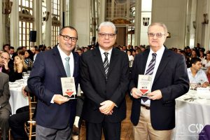 03/12/2019 – Uma manhã de muitas homenagens, reencontros e momentos especiais para celebrar as conquistas do ano. Assim foi a confraternização do Clube de Seguros de Pessoas de Minas Gerais (CSP-MG), realizada no salão nobre do Automóvel Clube de Minas Gerais, em Belo Horizonte.