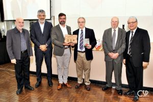 03/12/2019 – Uma manhã de muitas homenagens, reencontros e momentos especiais para celebrar as conquistas do ano. Assim foi a confraternização do Clube de Seguros de Pessoas de Minas Gerais (CSP-MG), realizada no salão nobre do Automóvel Clube de Minas Gerais, em Belo Horizonte.